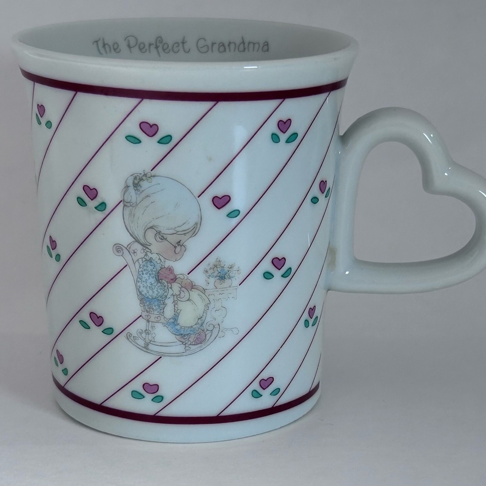 Vintage 1986 Precious moments mug.